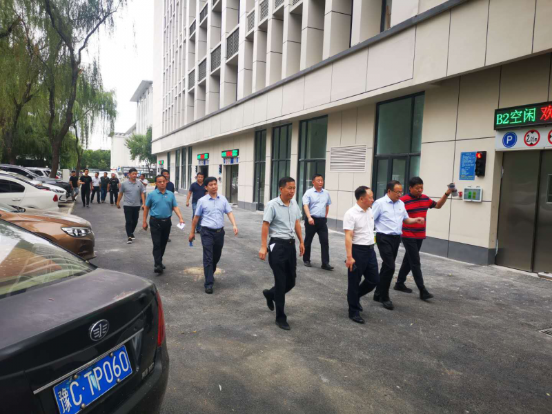 洛陽(yáng)市委常委、市政府黨組成員魏建平 督導調研我市城市停車(chē)場(chǎng)重點(diǎn)項目建設工作